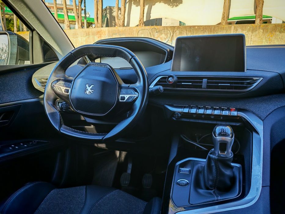 Peugeot 5008 1.2 PureTech 130cv S&S 7 Lugares - Nacional (86.000 km)
