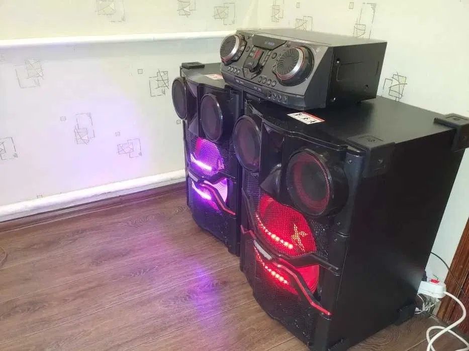 3500 Вт музыкальный центр LG XBOOM CL98+CM9740(2*1750 Ватт) 4-х полос