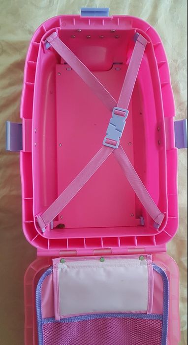 Mala/trolley infantil em plastico rígido  com rodas e pega telescópica