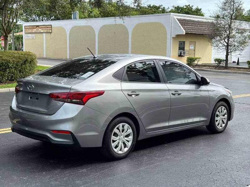 2022 Hyundai Accent
