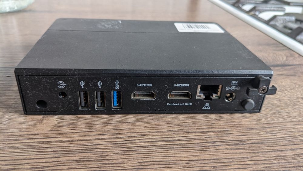 Комп'ютер INTEL NUC 8 Rugged Celeron N3350 (BKNUC8CCHKR2)
Комп'ютер IN