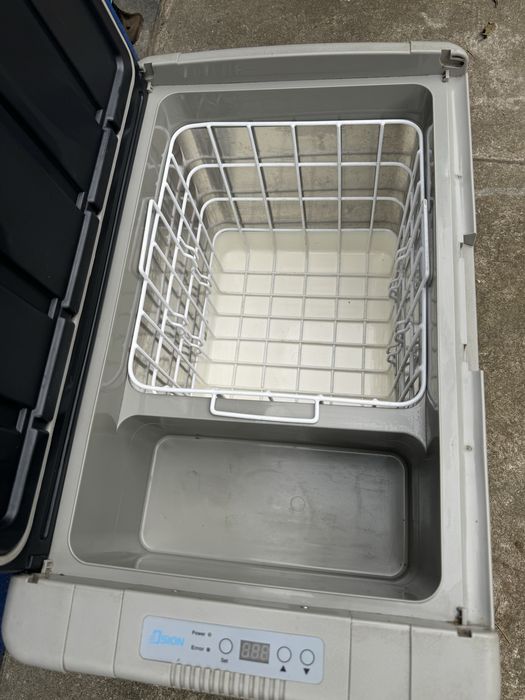 Автохолодилник OZION аналог WIEGO привезенный с европы в отл состоянии