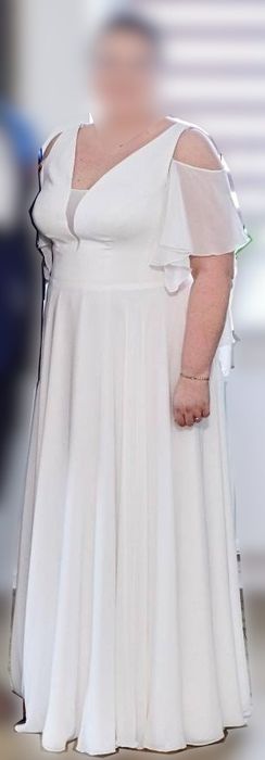 Piękna suknia ślubna plus size