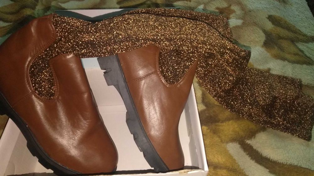 Сапожки чулки осінні гарні