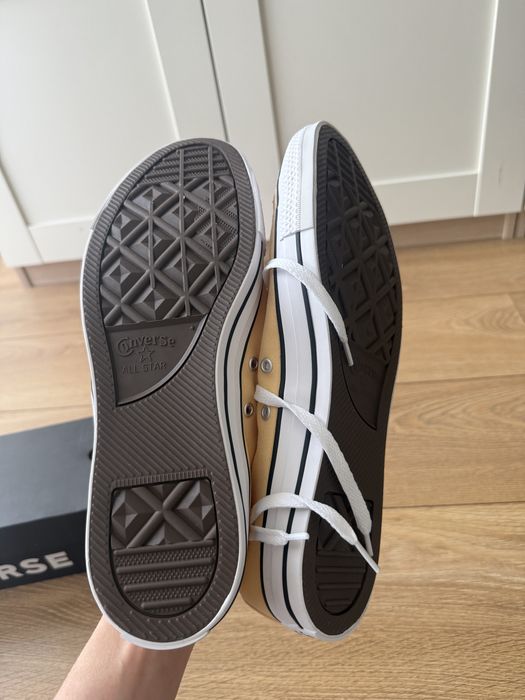 niskie trampki  converse zolte 44