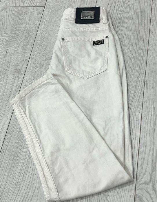 Жіночі джинси від GUESS