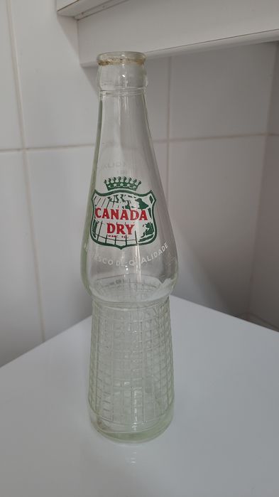 Garrafa antiga Canada Dry