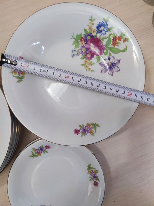Komplet talerzy porcelanowych Wawel