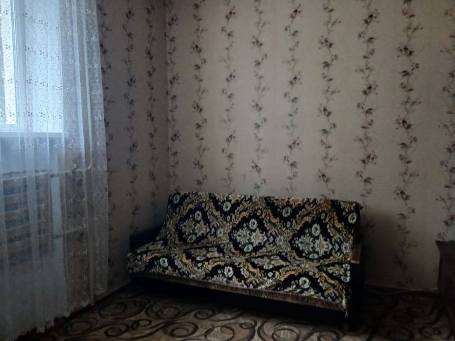 Оренда кімнати в гуртожитку на Порика/Маяк