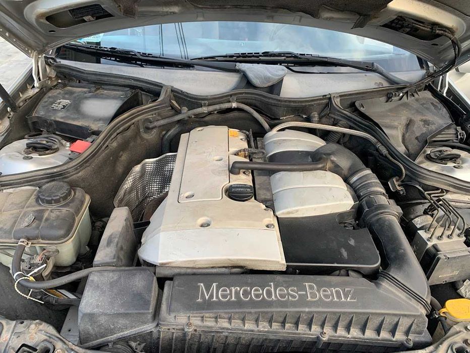 Mercedes Benz C180