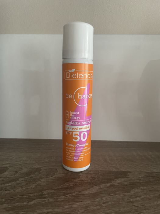 Bielenda recharge spf 50 spray mgiełka
