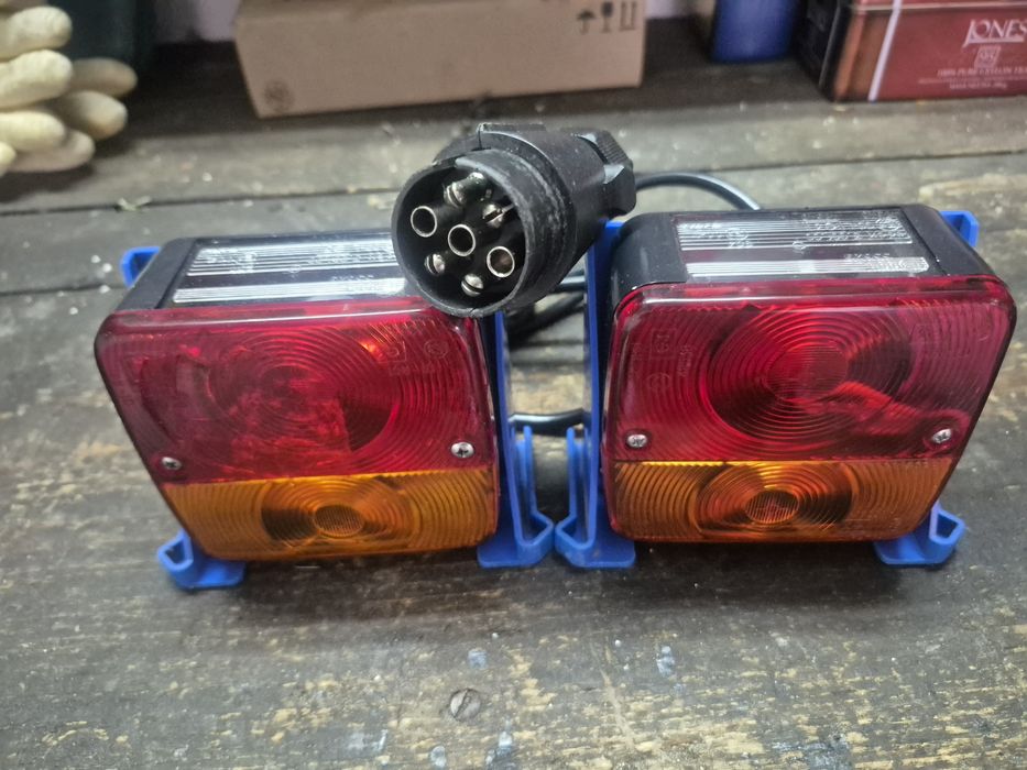 Lampy do bagażnika rowerowego lub przyczepki