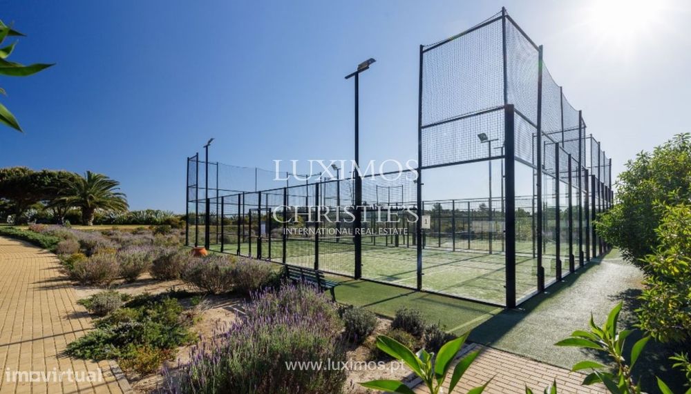 Moradia V2 mobilada e com jardim para venda em Salema, Algarve