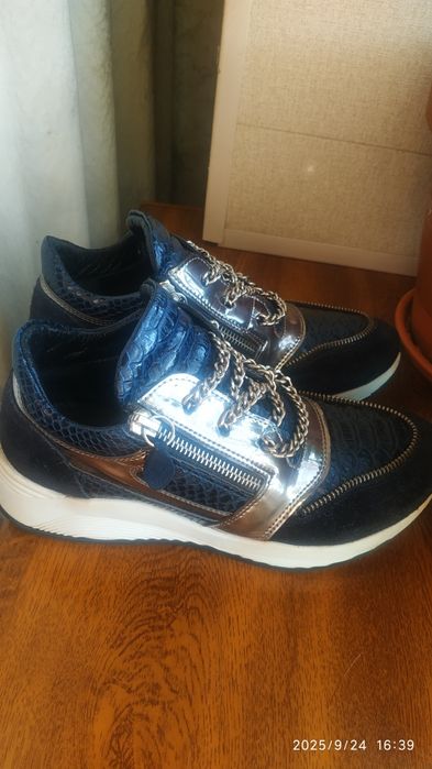 Кроссовки кожаные синие