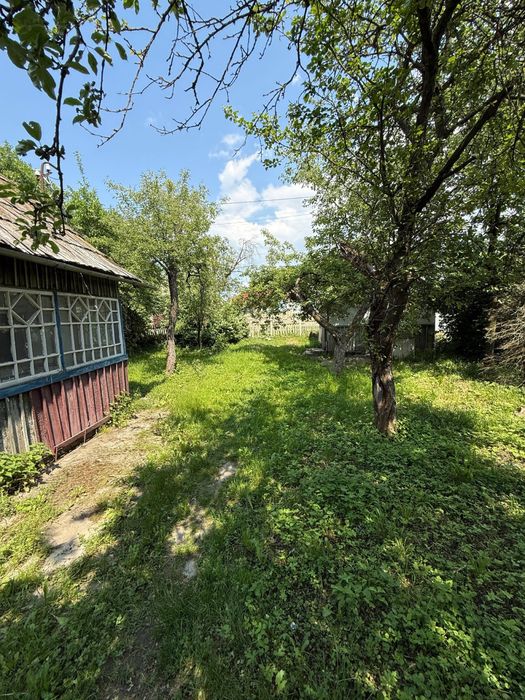 Продаж земельної ділянки в центрі с. Глибочок