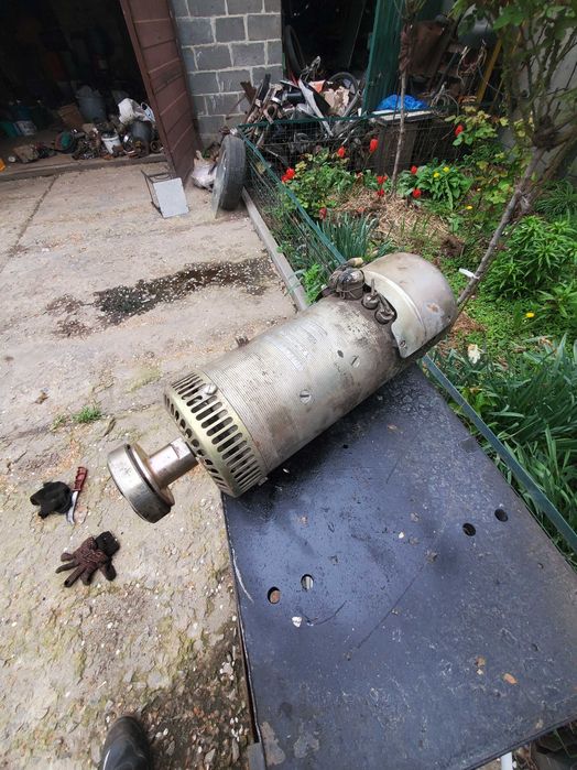 Генератор 2,2квт 28,5 вольт Генератор Г-74В идеал Новый СССР