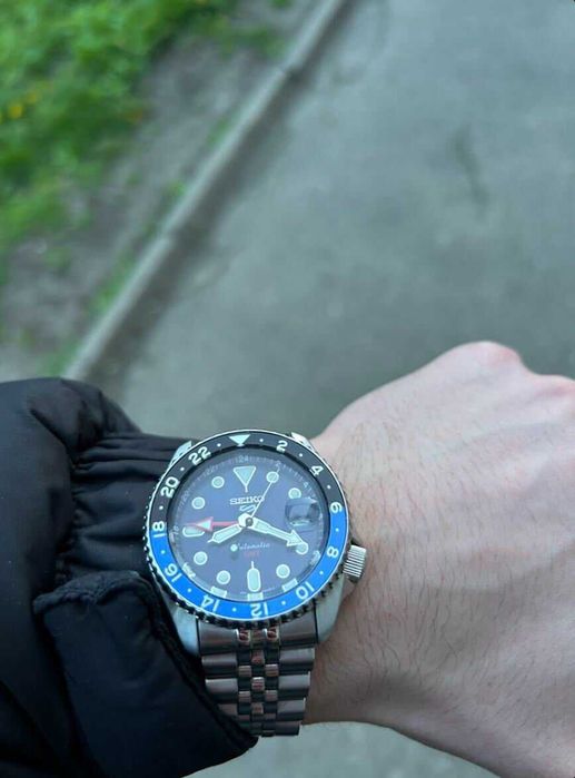 Годинник SEIKO Seiko 5 Sports GMT SSK003K1 (Batman)