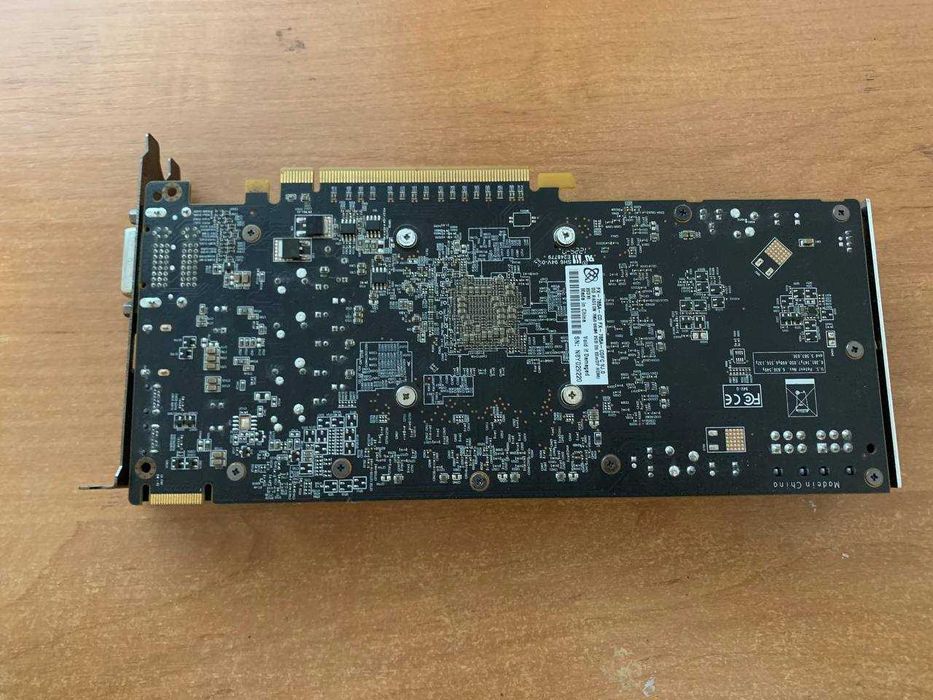 Відеокарта XFX PCI-Ex Radeon HD7850 2048MB (відвал процесора)