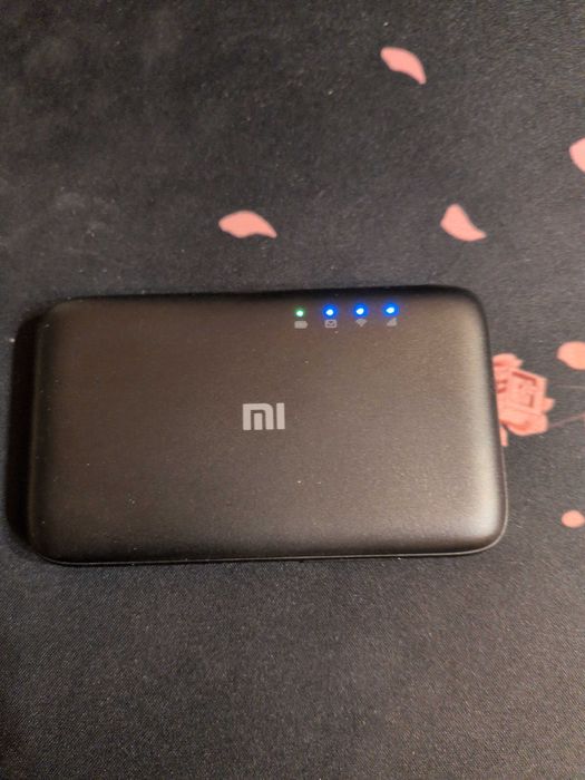 Мобільний 4G Wi-Fi роутер Xiaomi F490 LTE