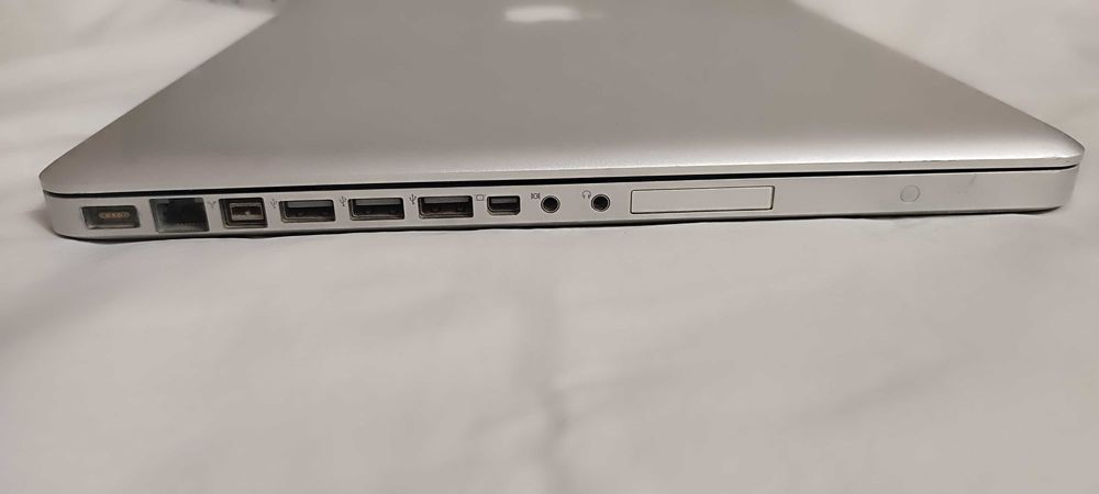 Apple MacBook Pro 17 A1297