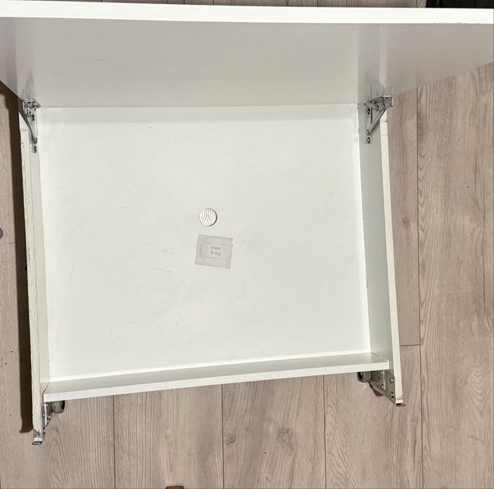 Fotel z funkcją łóżka rozkładanego z pojemnikiem na pościel