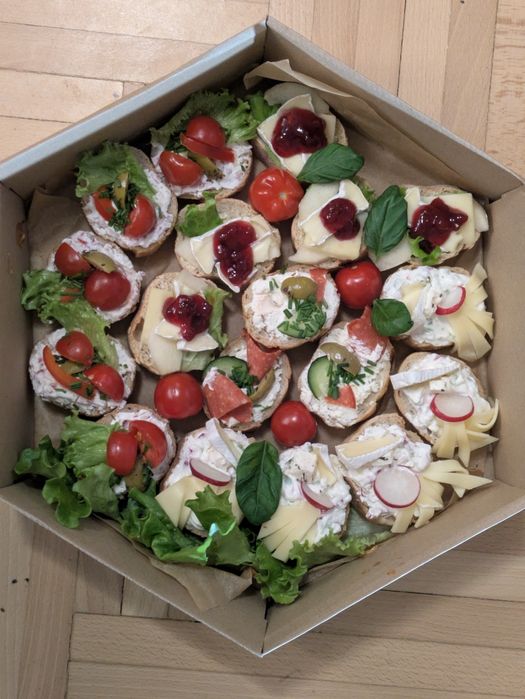 Catering imprez, słodki stół, słony stół tort wesela, chrzciny,komunie