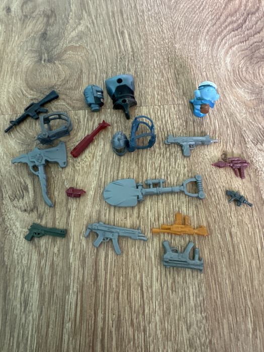 Игрушки 90 х начало 2000 х роботы, солдатики