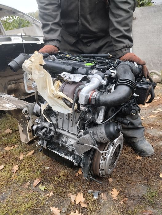 1.6HDI мотор двигун Сітроєн Пежо