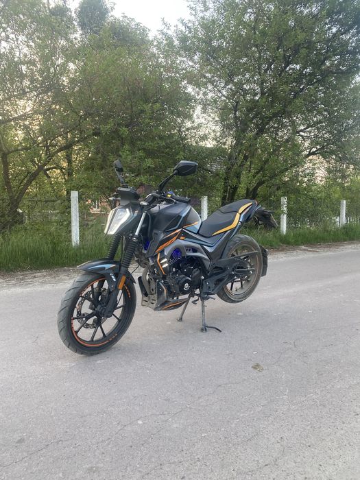 Продам Musstang ST 200 Стан Нового