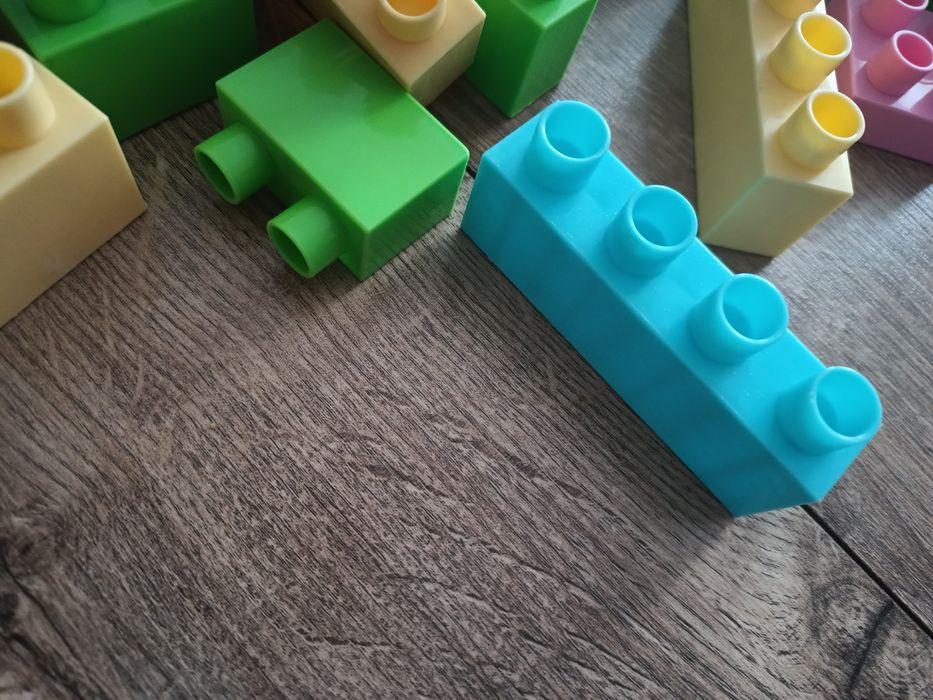 Klocki dziecięce plastikowe