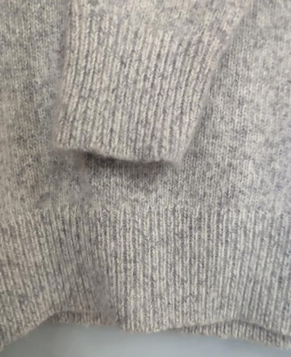 Теплий светр вовна