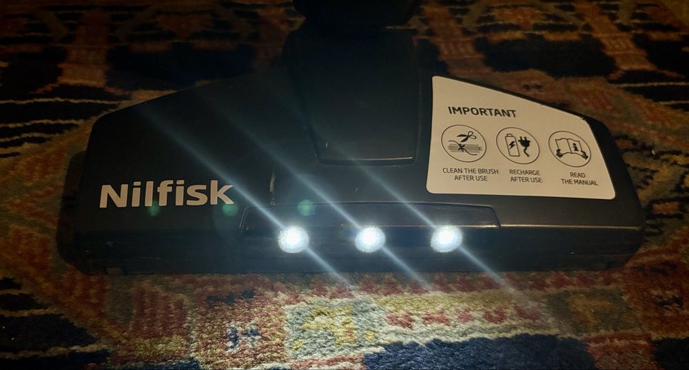 Aspirador Vertical NILFISK Handy 2 em 1 (25.2 V - Autonomia: entre 20 a 25 minutos de utilização