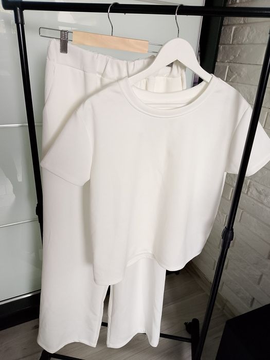 Nowe komplety dresowe.