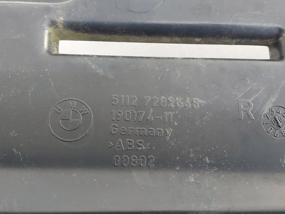 Guia de pára-choques trás direita BMW 3 (E90)