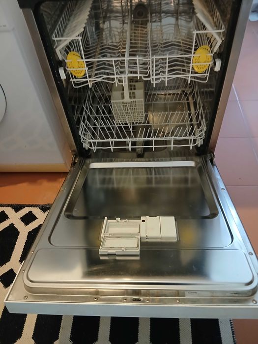 Máquina de lavar loiça Candy