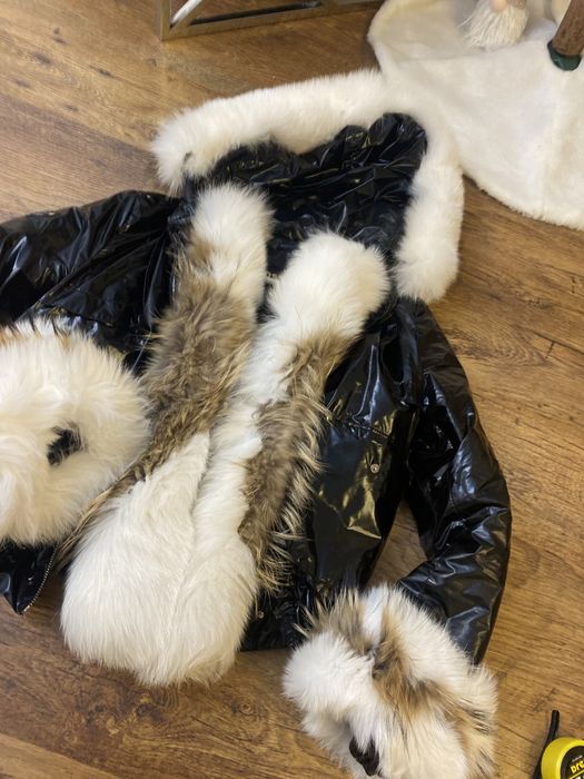 Kurtka z kapturem i lisem