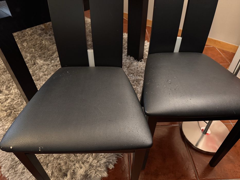 Cadeiras de jantar (4 cadeiras)