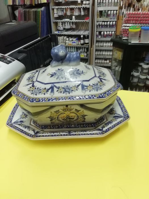 Terrina com travessa nova