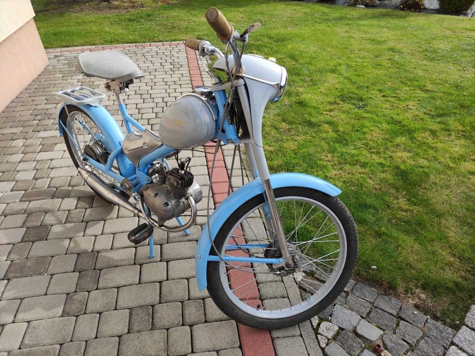 Zarejestrowany na białe tablice Piękny Komar Żak MR2 1963