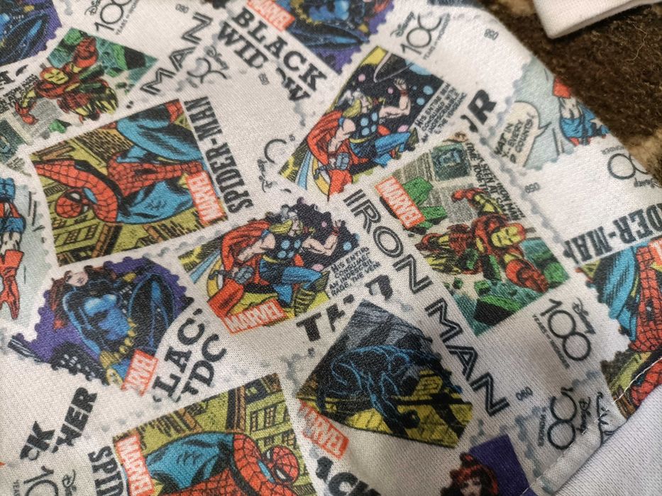 Três peças de roupa da MARVEL para criança (1 hoodie + 2 camisolas)