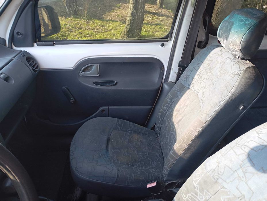 В рассрочку Renault Kangoo 1.9 дизель грузопассажир