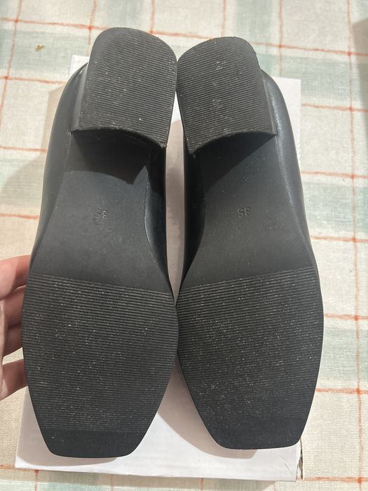 sapatos femininos do traje académico