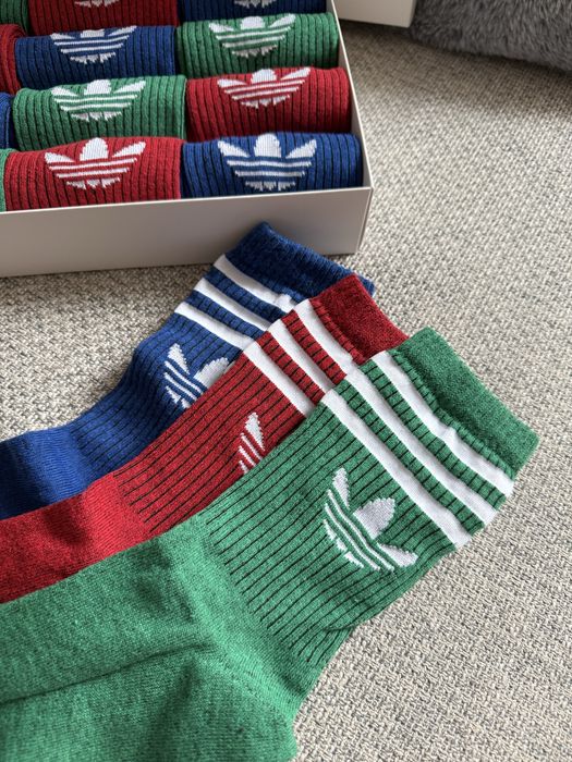 Zestaw  skarpet  12 par