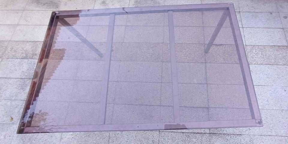 Mesa tampo em vidro