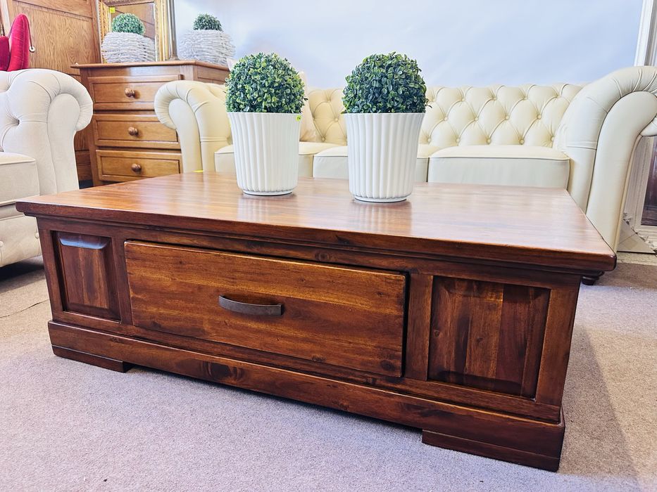 Duża ława w stylu kolonialnym z pojemnymi szufladami :)