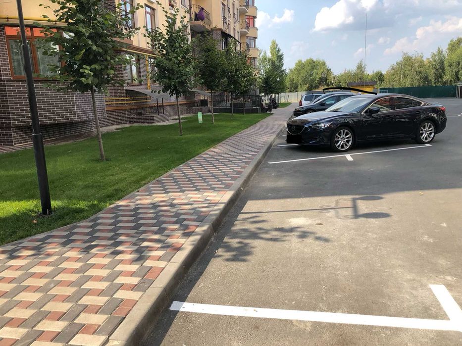 1й поверх. Нова, чиста та затишна квартира-студія.  ПОДОБОВО