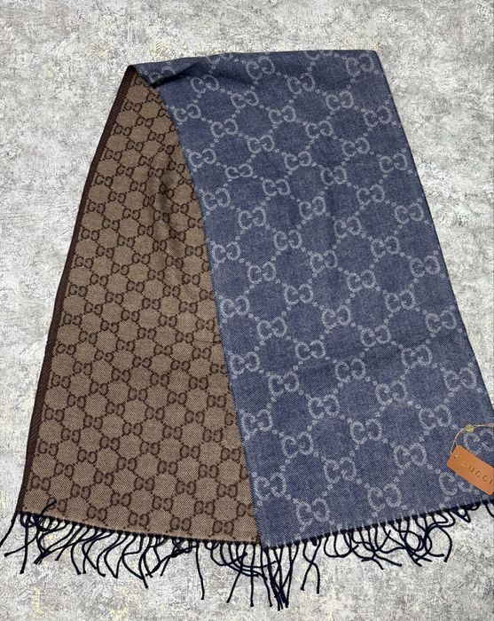 Новий шарф Gucci