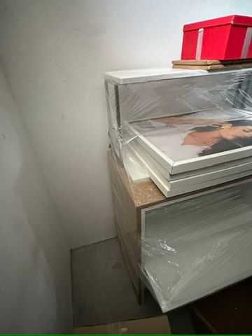 2 Móveis para montra