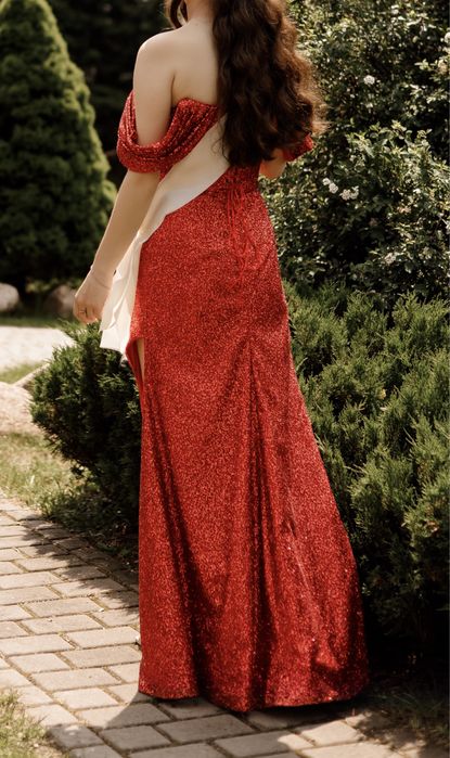 Продам випускну сукню