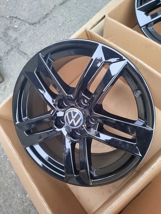 A822# Alufelgi 17" 5x112 7 Et 42J Vw Golf Passat Arteon Tiguan T-Roc